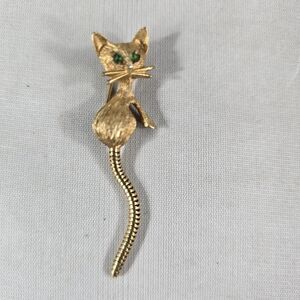 Green Jeweled Eyed Cat Pin Gold Tone Movable Tail Vintage